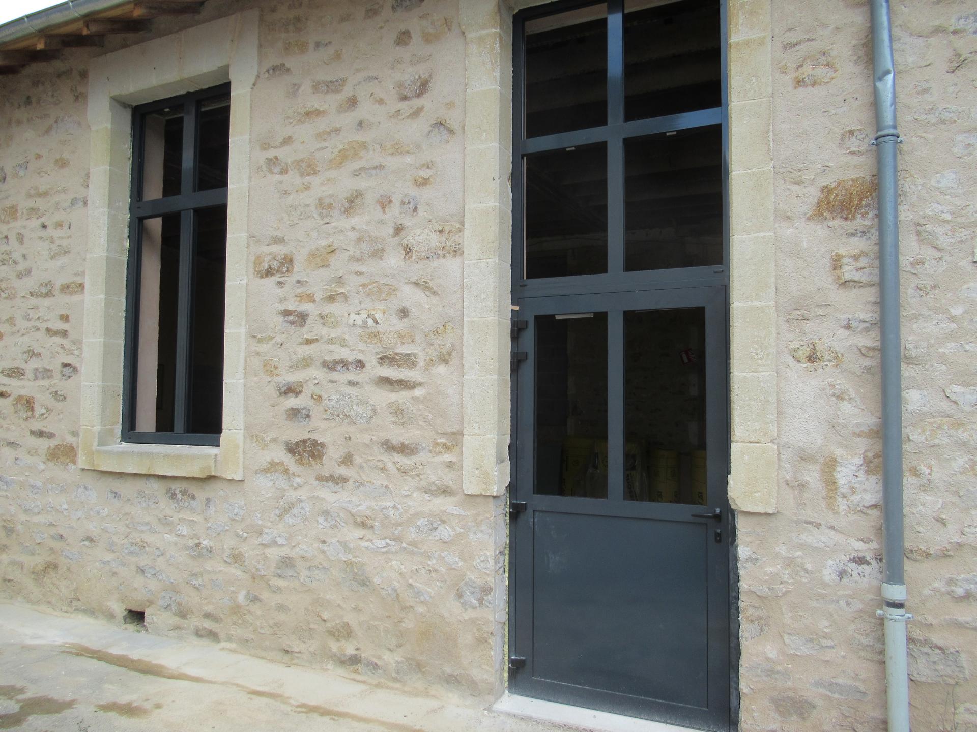25) juillet 2018 - extérieur côté école